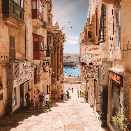 New & Elegent Just 5 Min Walk To The Capital By Sf Homes Флориана