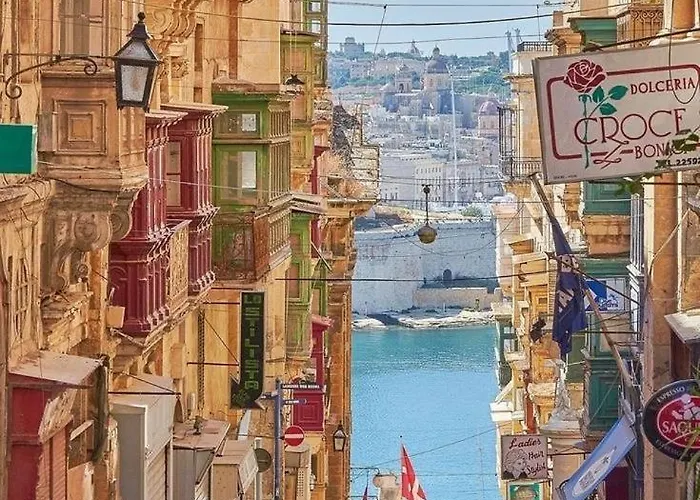 Appartement New & Elegent Just 5 Min Walk To The Capital By Sf Homes *